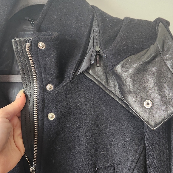 Andrew Marc Women's Black Utility Jacket - Picture 7 of 9